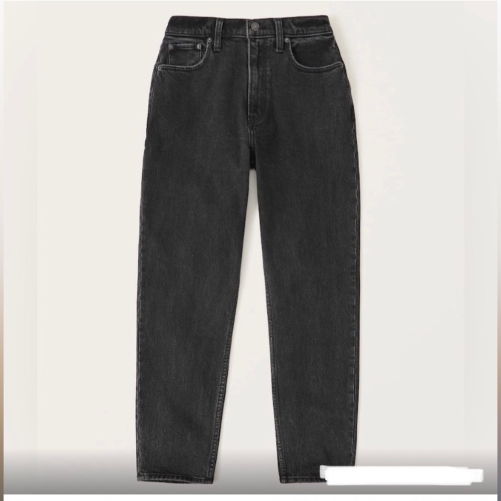 Abercrombie high Rise 80s Mom Jeans in black size 26 or 2